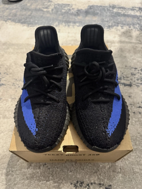 Yeezy Boost 350 V2 'Dazzling Blue - UK 11