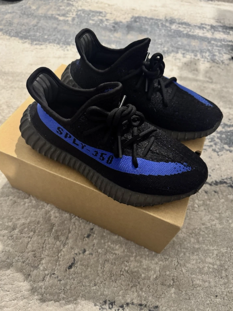 Yeezy Boost 350 V2 'Dazzling Blue - UK 11